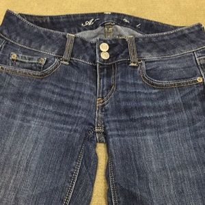 American Eagle Outfitters Jeans - AE Artist Flare Jeans sz 2 LONG American Eagle Outfitters Jeans - AE Artist Flare Jeans sz 2 LONG